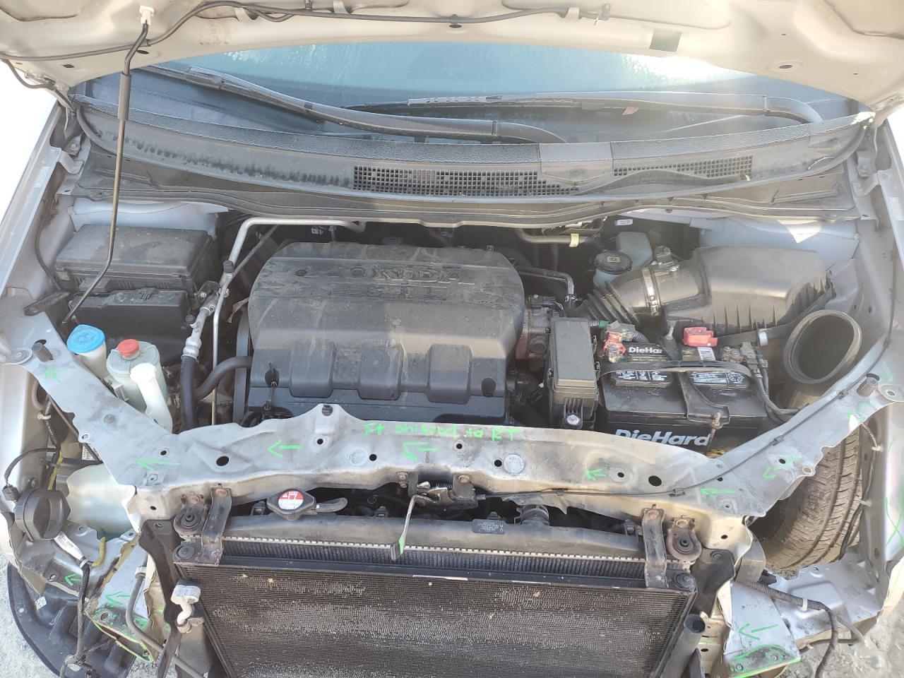 2012 Honda Odyssey - Image 12