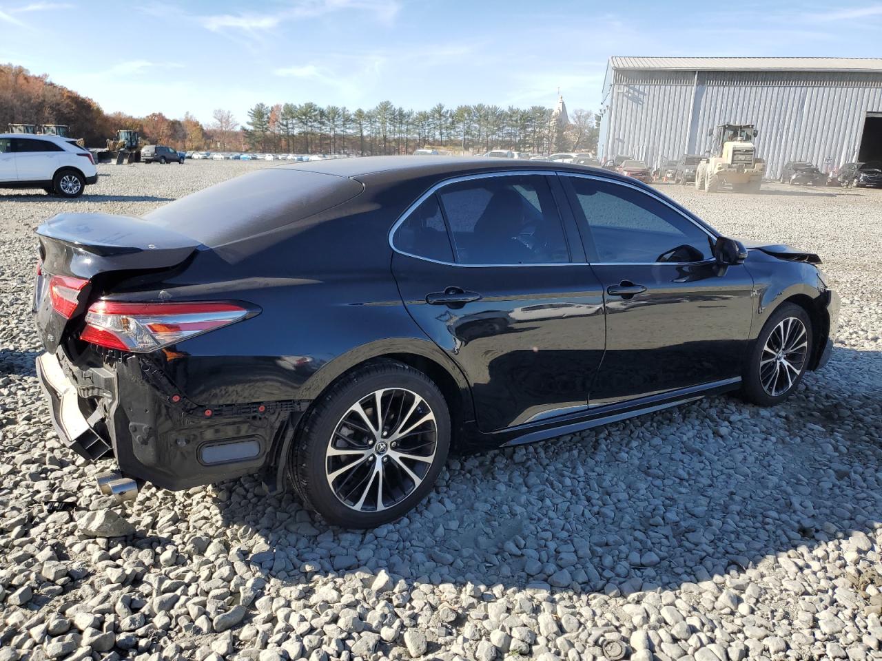 2018 Toyota Camry - Image 3