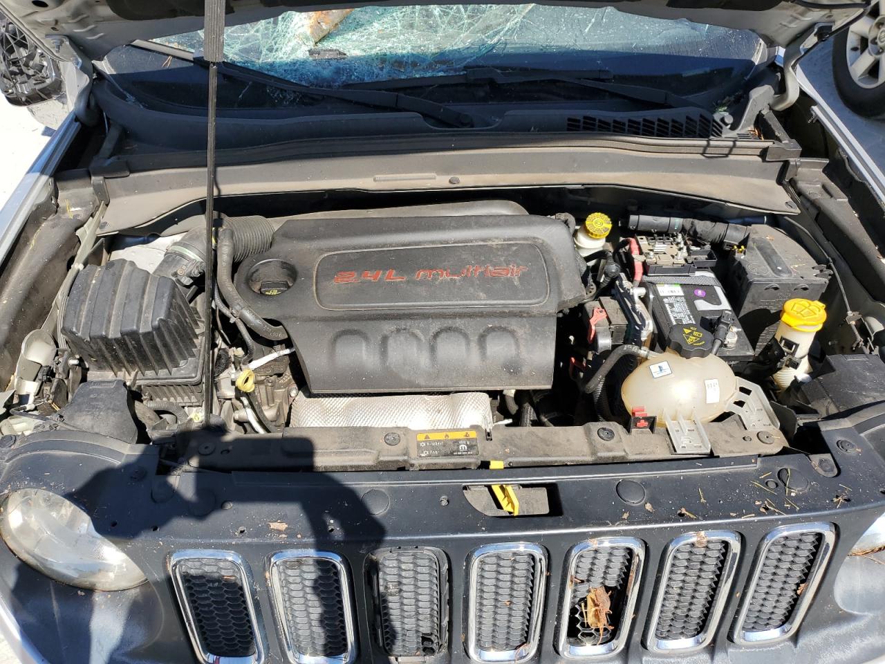 2018 Jeep Renegade - Image 11