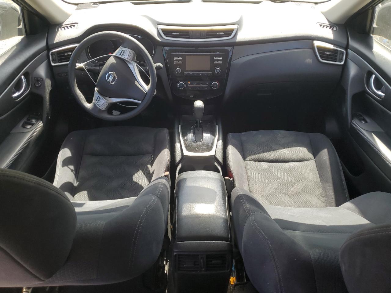 2016 Nissan Rogue - Image 8