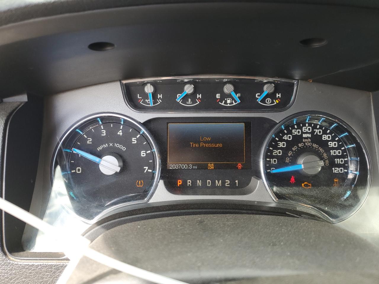 2014 Ford F-150 - Image 9