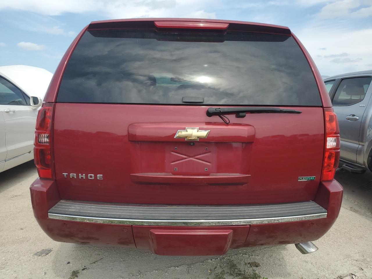 2011 Chevrolet Tahoe - Image 6