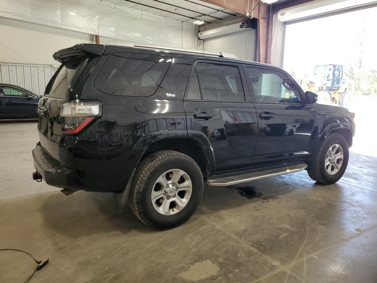 JTEZU5JR9G5142944 2016 Toyota 4Runner Sr5