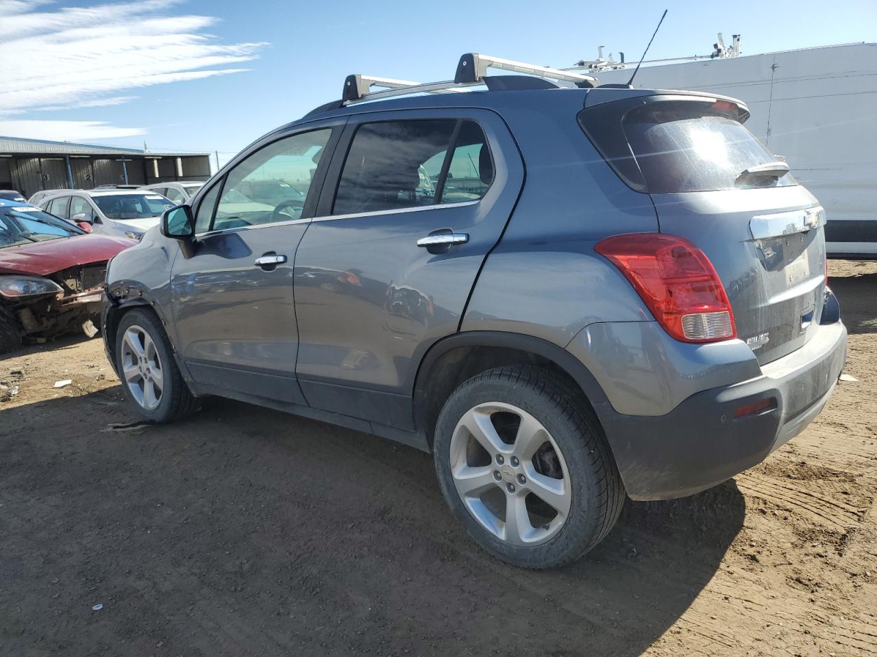 KL7CJTSB0FB162652 2015 CHEVROLET TRAX - Image 2