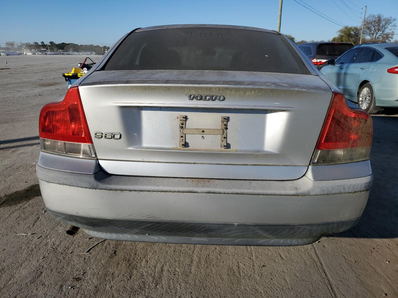 2004 Volvo S60 VIN: YV1RS64A642368307 Lot: 77108054