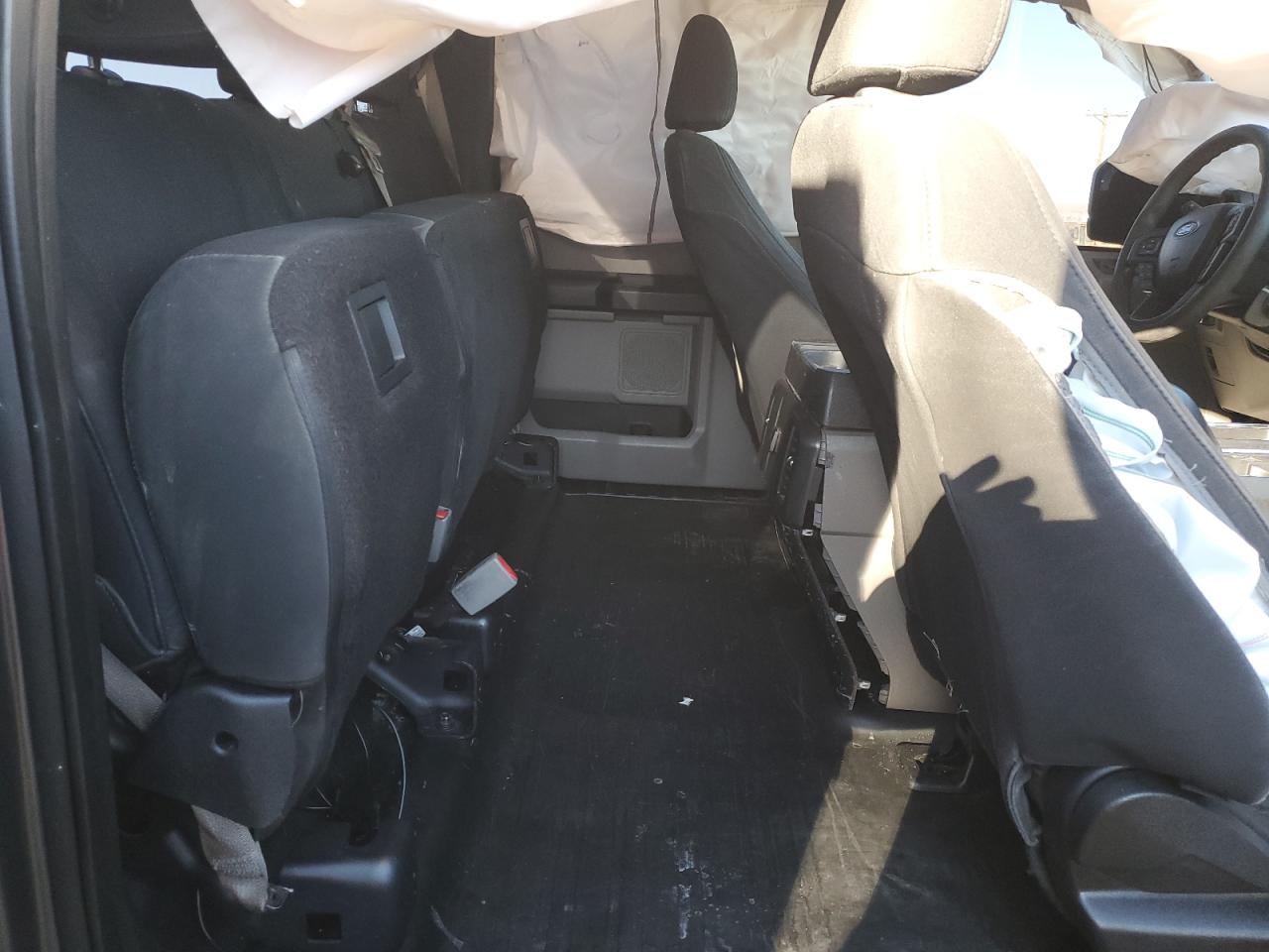 2015 Ford F-150 - Image 10