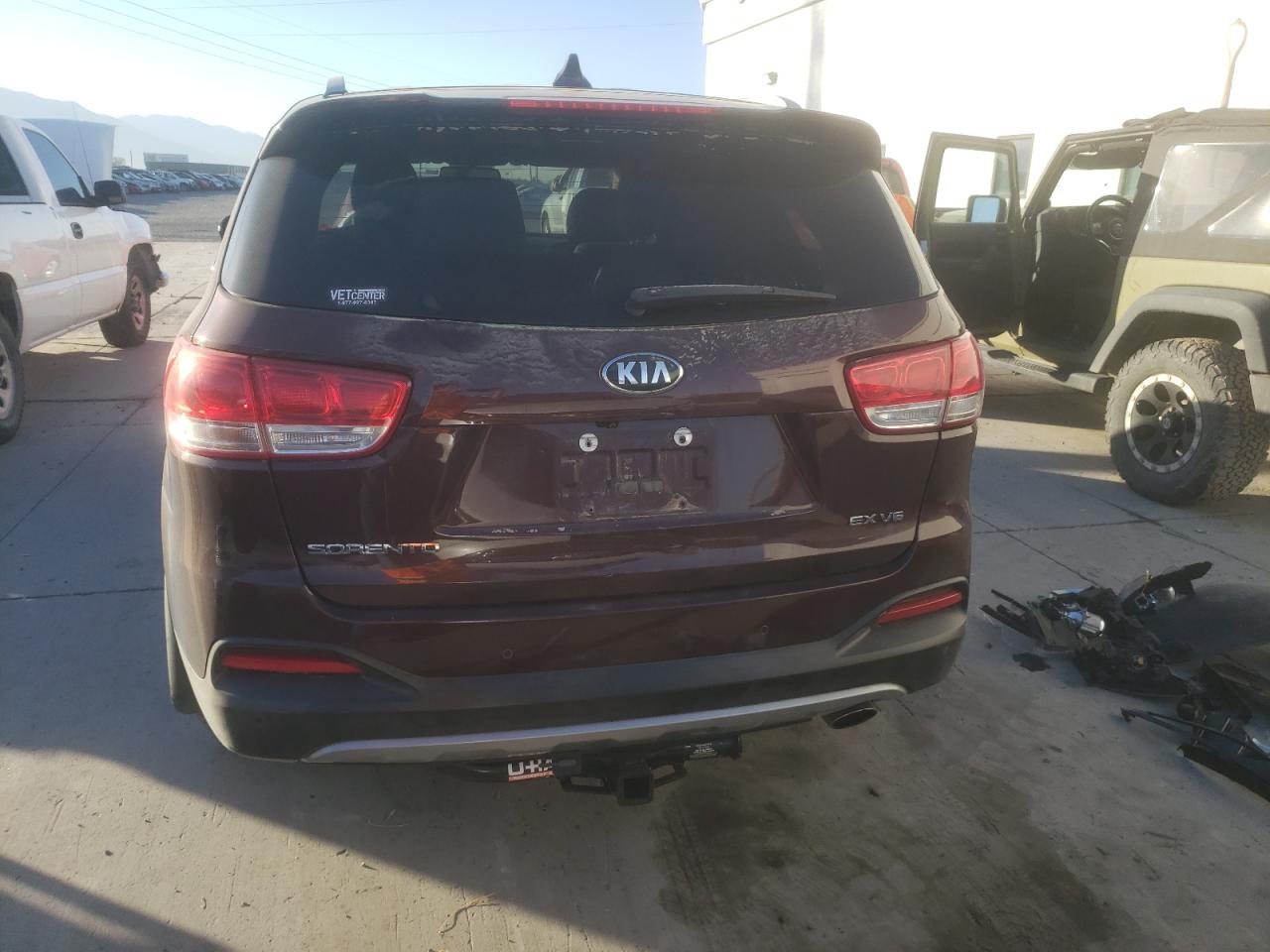 5XYPHDA52JG395237 2018 Kia Sorento Ex