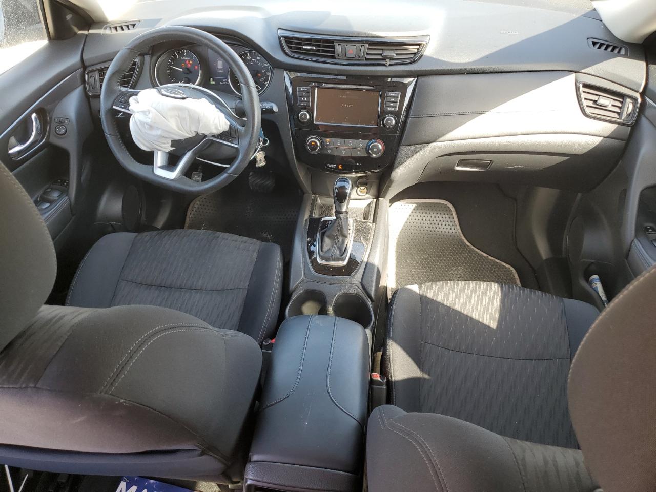 2019 Nissan Rogue - Image 8