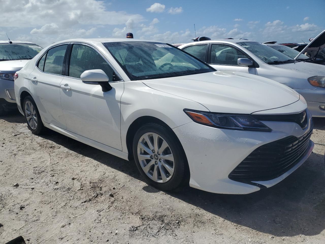 2018 Toyota Camry L VIN: JTNB11HK6J3014949 Lot: 76704364