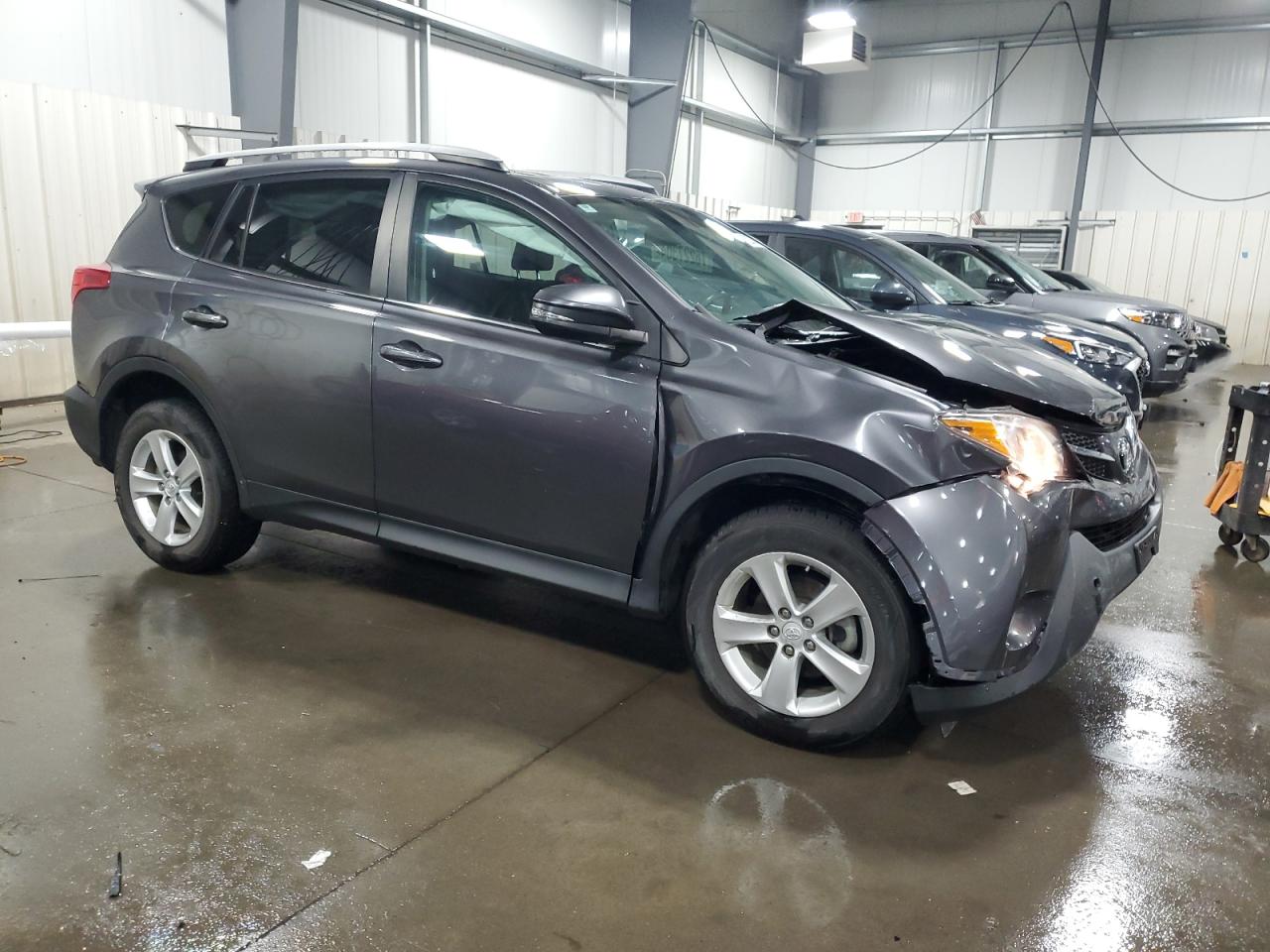 VIN 2T3RFREV1DW031564 2013 TOYOTA RAV4 no.4