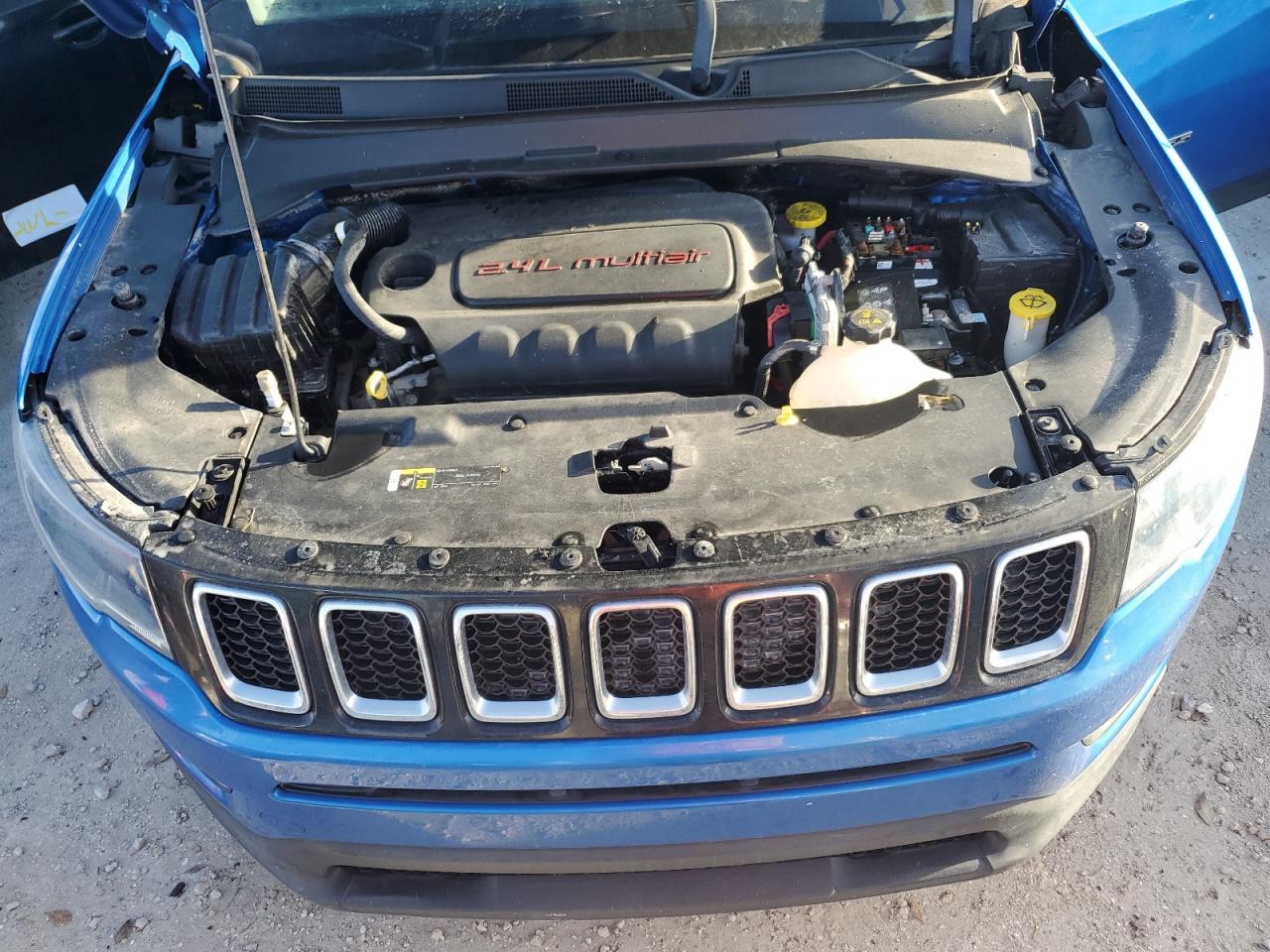 2019 Jeep Compass - Image 12