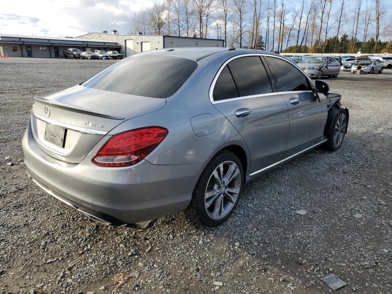 VIN 55SWF4KB2GU141290 2016 MERCEDES-BENZ C-CLASS no.3