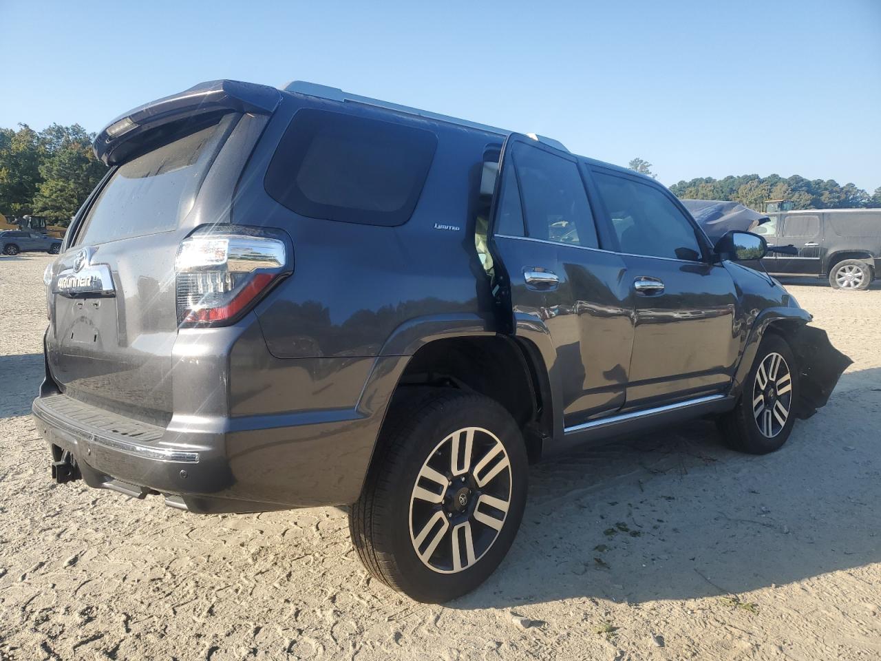 2020 Toyota 4Runner Sr5/Sr5 Premium VIN: JTEBU5JR8L5737523 Lot: 75417224