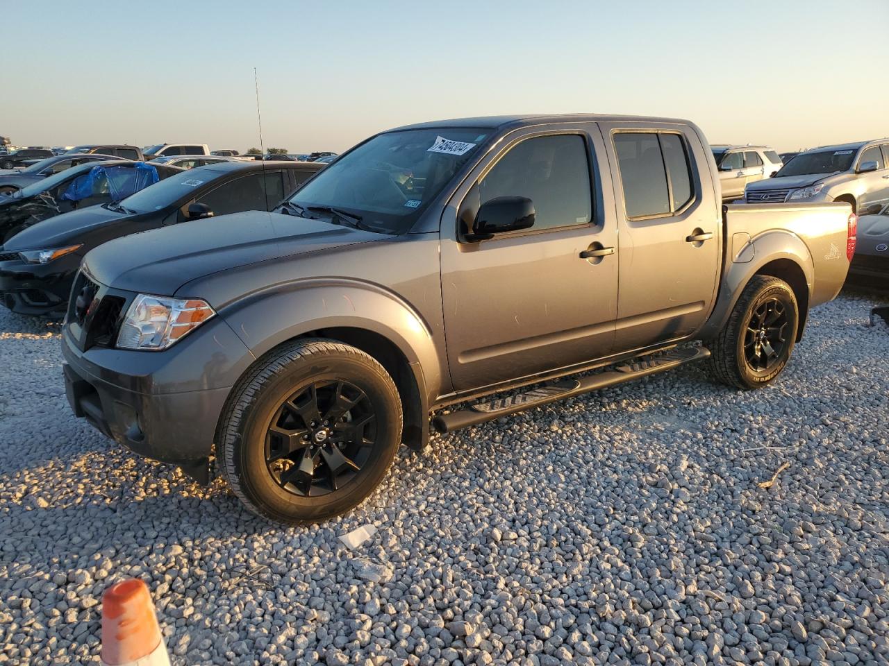2020 Nissan Navara (Frontier) - Image 1