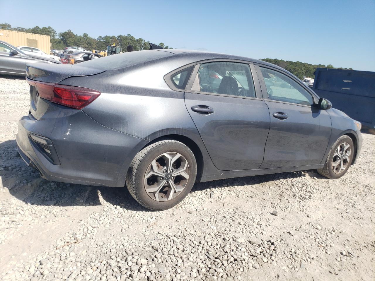 2021 Kia Forte - Image 3