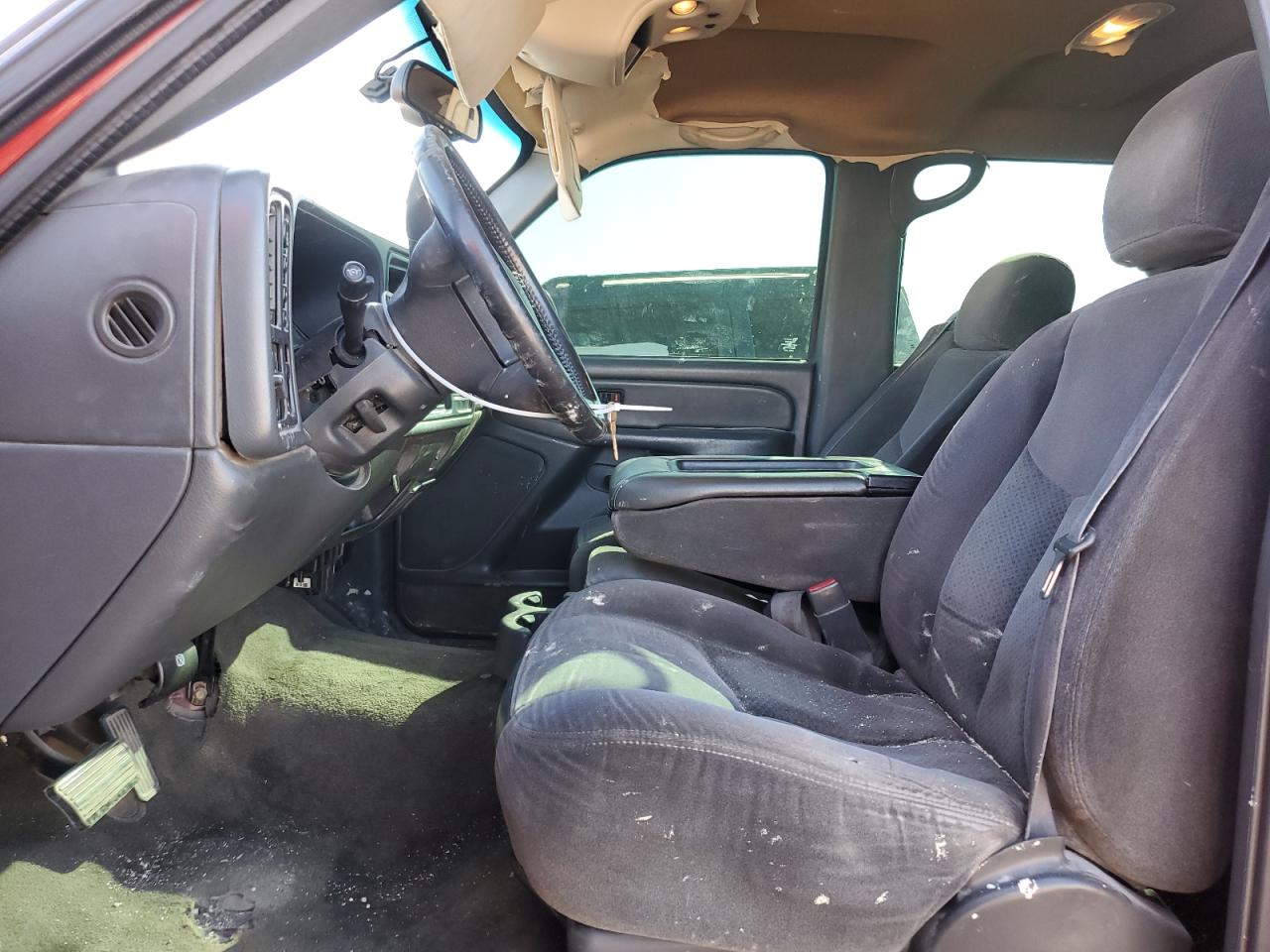 2005 Chevrolet Silverado K1500 VIN: 2GCEK13T051272068 Lot: 74089064