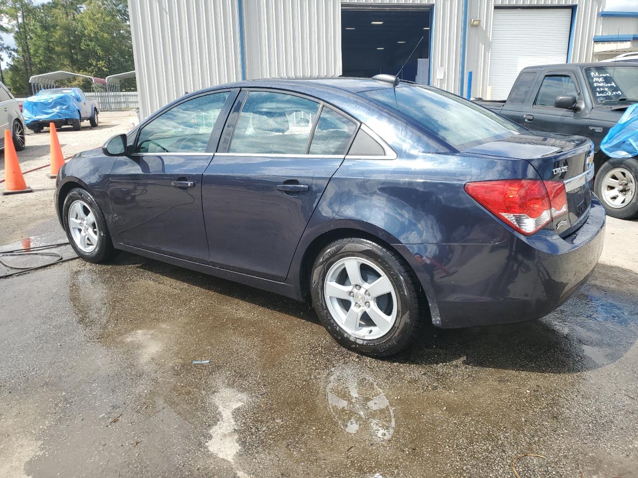 2016 Chevrolet Cruze - Image 2