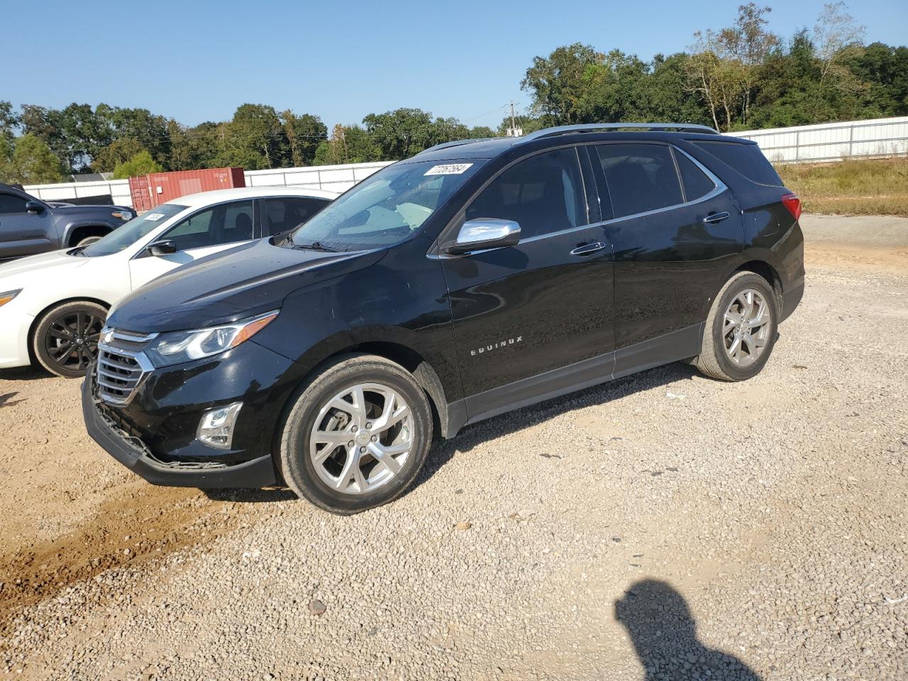 2020 Chevrolet Equinox - Image 1