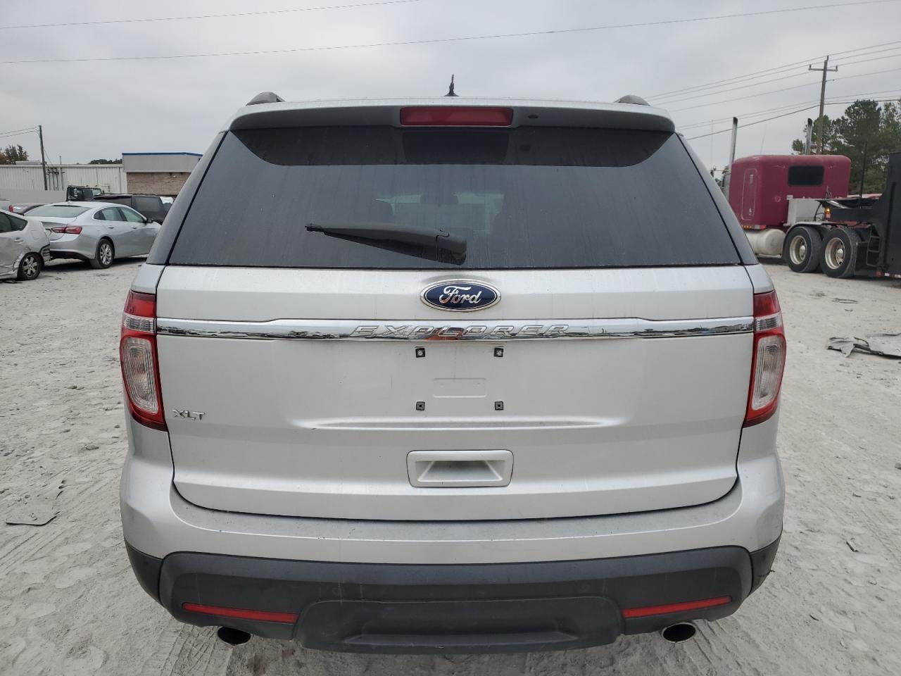 2013 Ford Explorer - Image 6