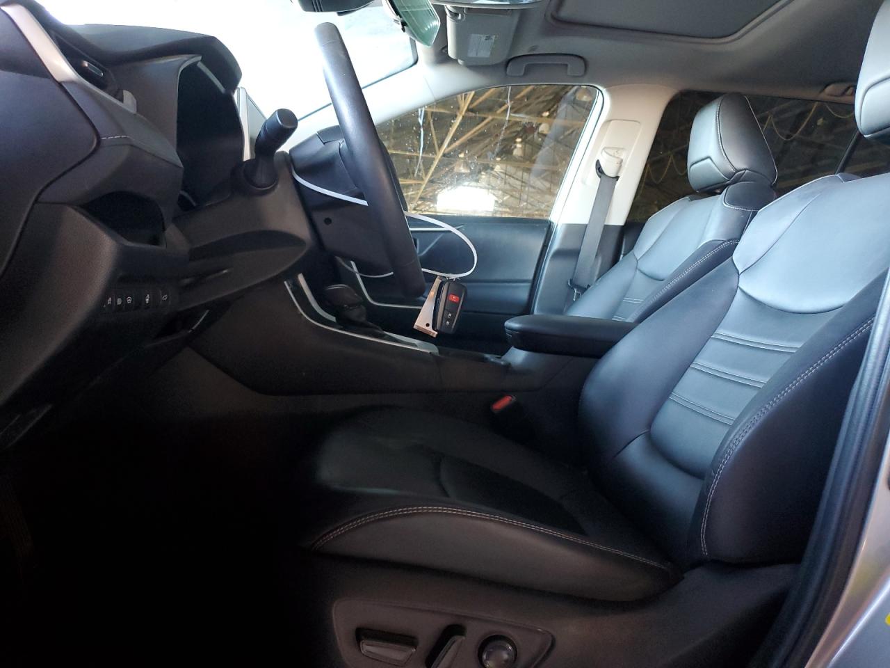 2024 Toyota RAV 4 - Image 7