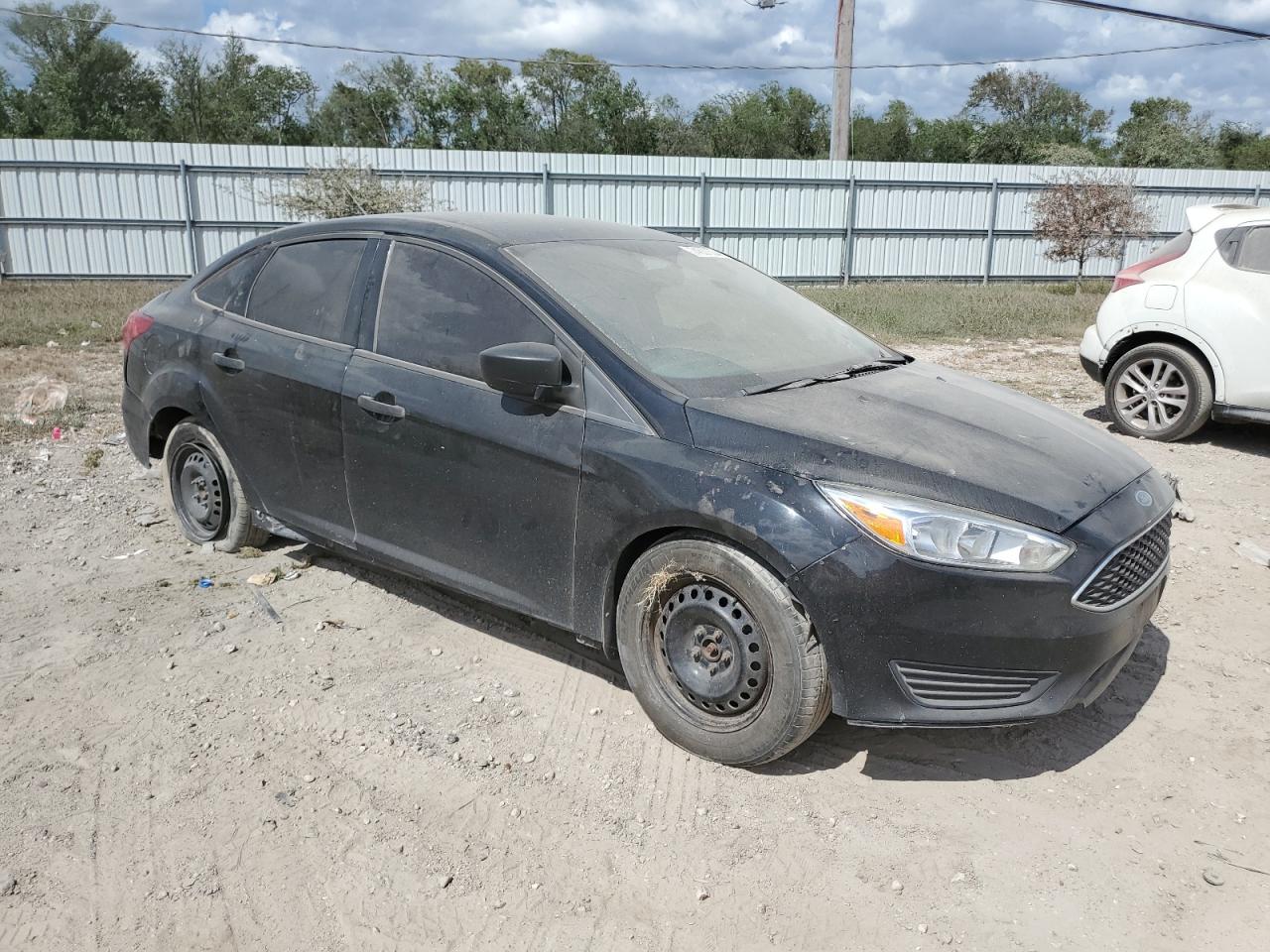 2017 Ford Focus - Image 4