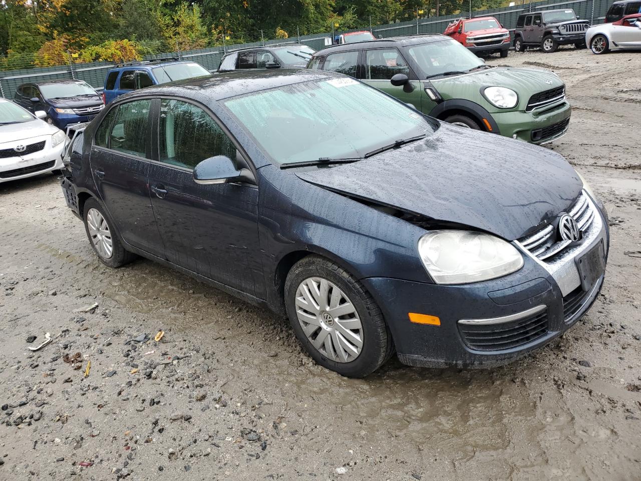 2009 Volkswagen Jetta - Image 4