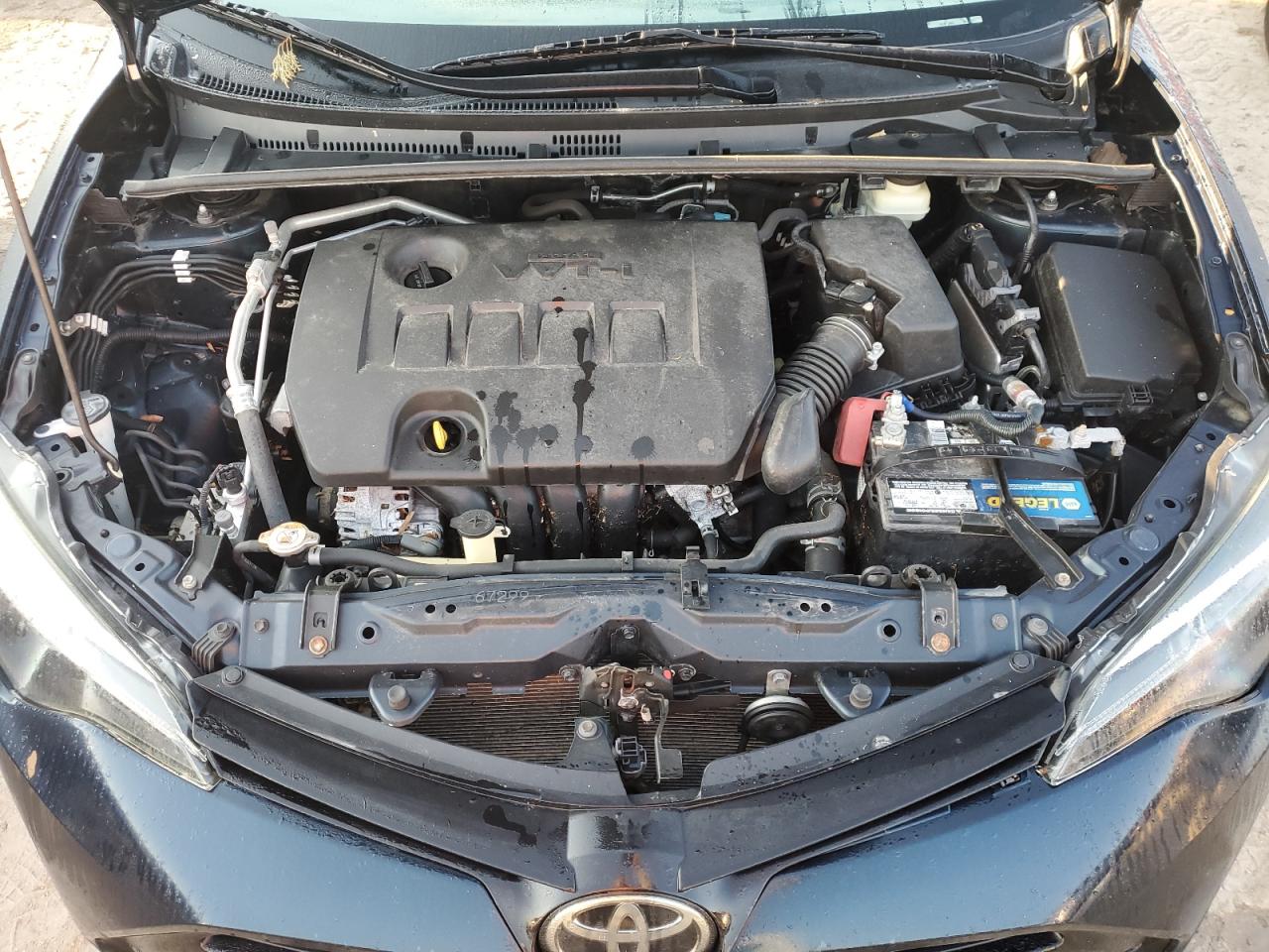 VIN 2T1BURHE2JC039116 2018 TOYOTA COROLLA no.11