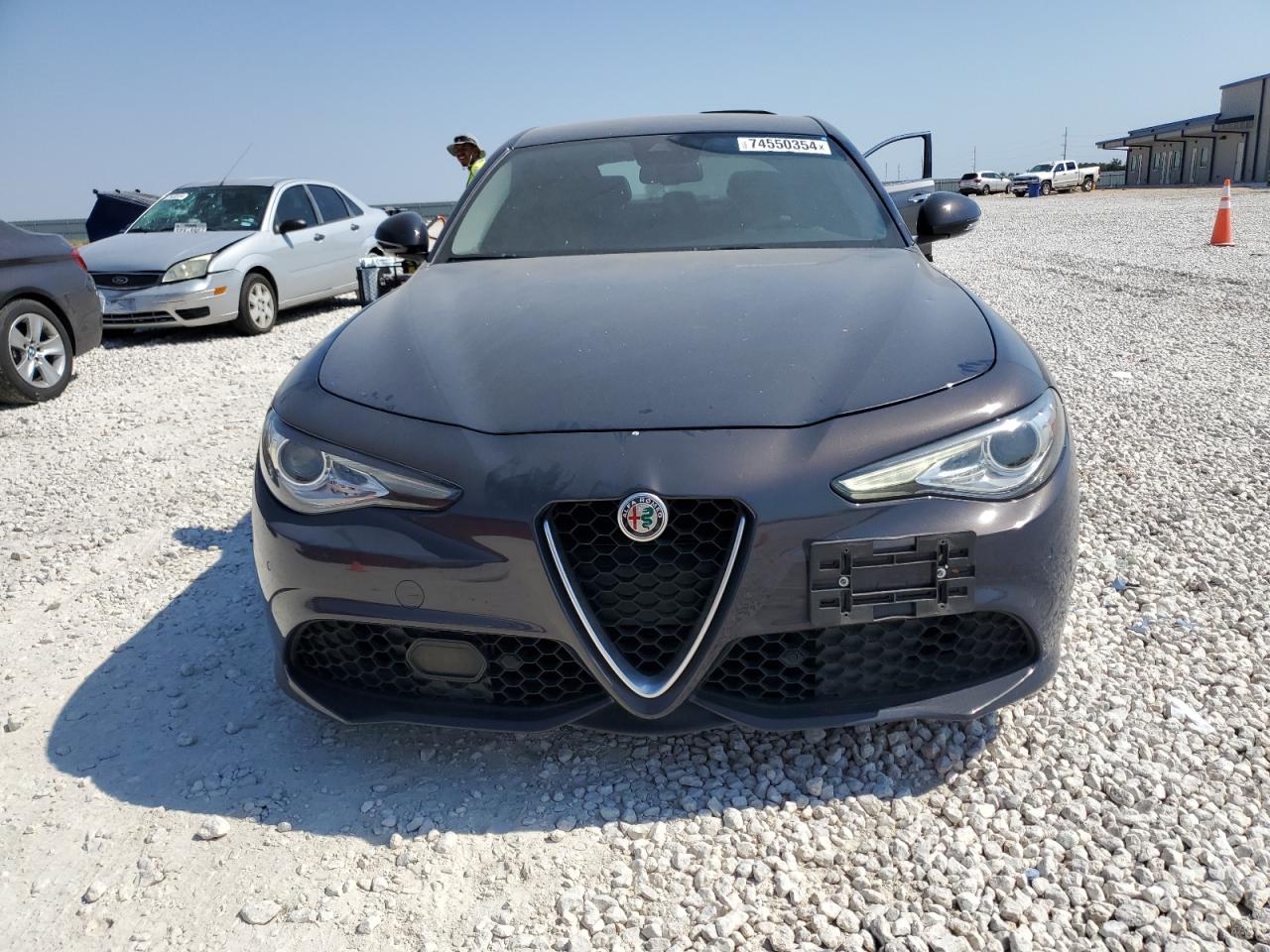 2019 Alfa Romeo Giulia - Image 5