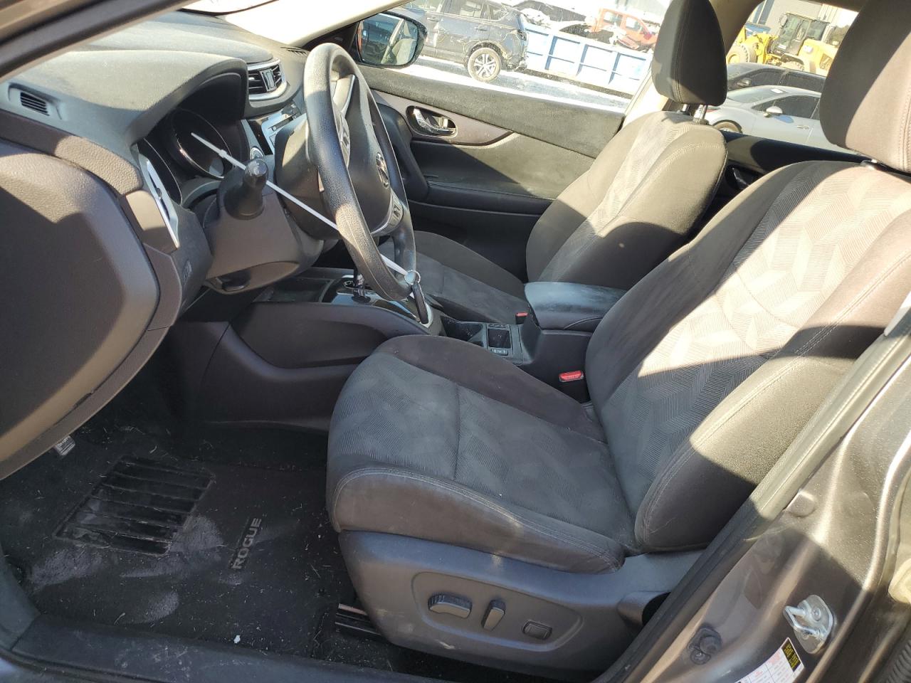 2016 Nissan Rogue - Image 7