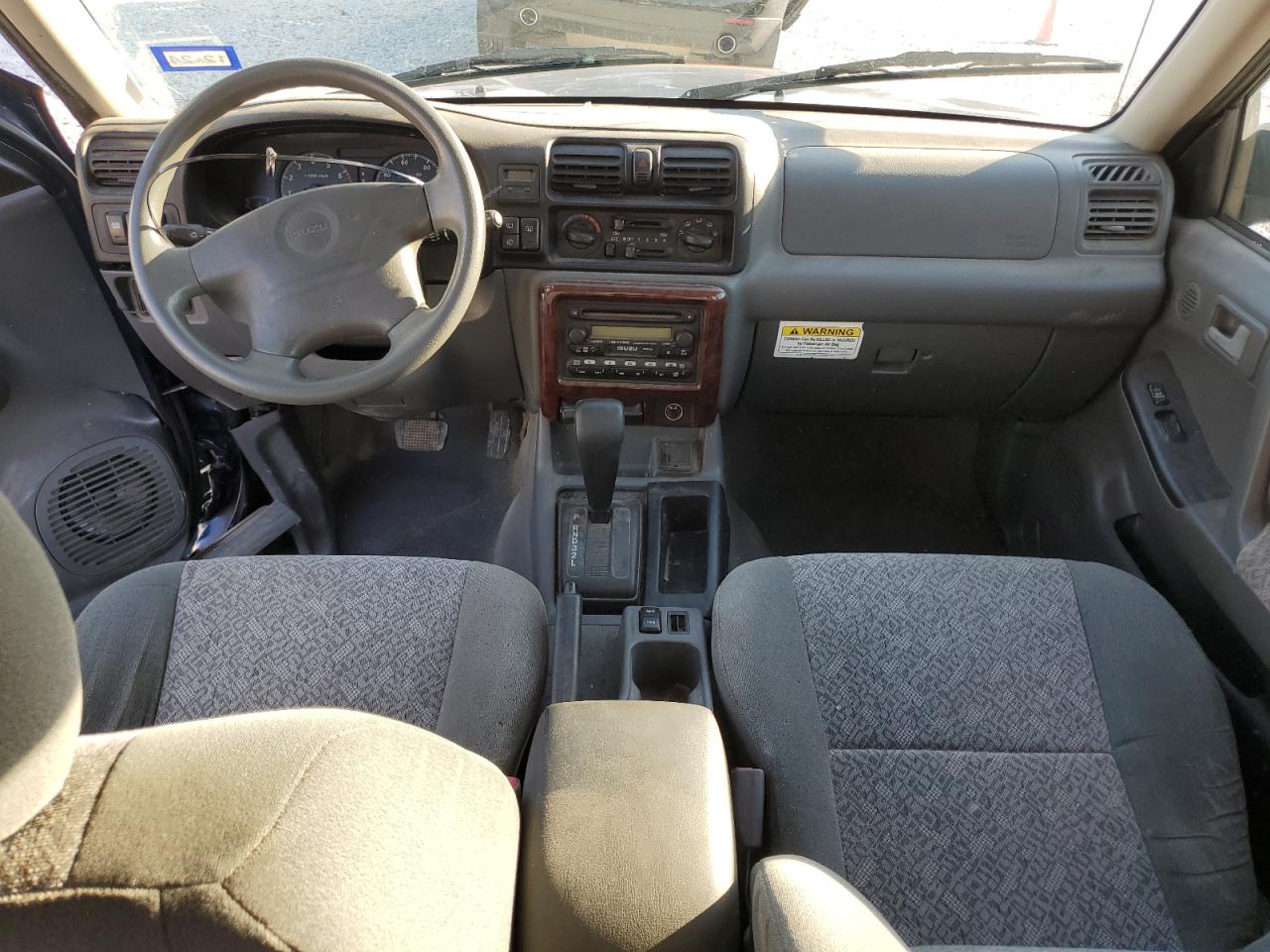 2002 Isuzu Rodeo - Image 8
