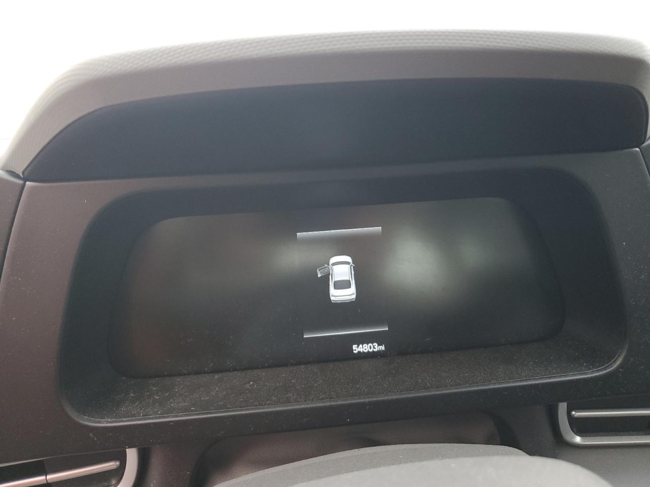 2024 Hyundai Elantra - Image 9