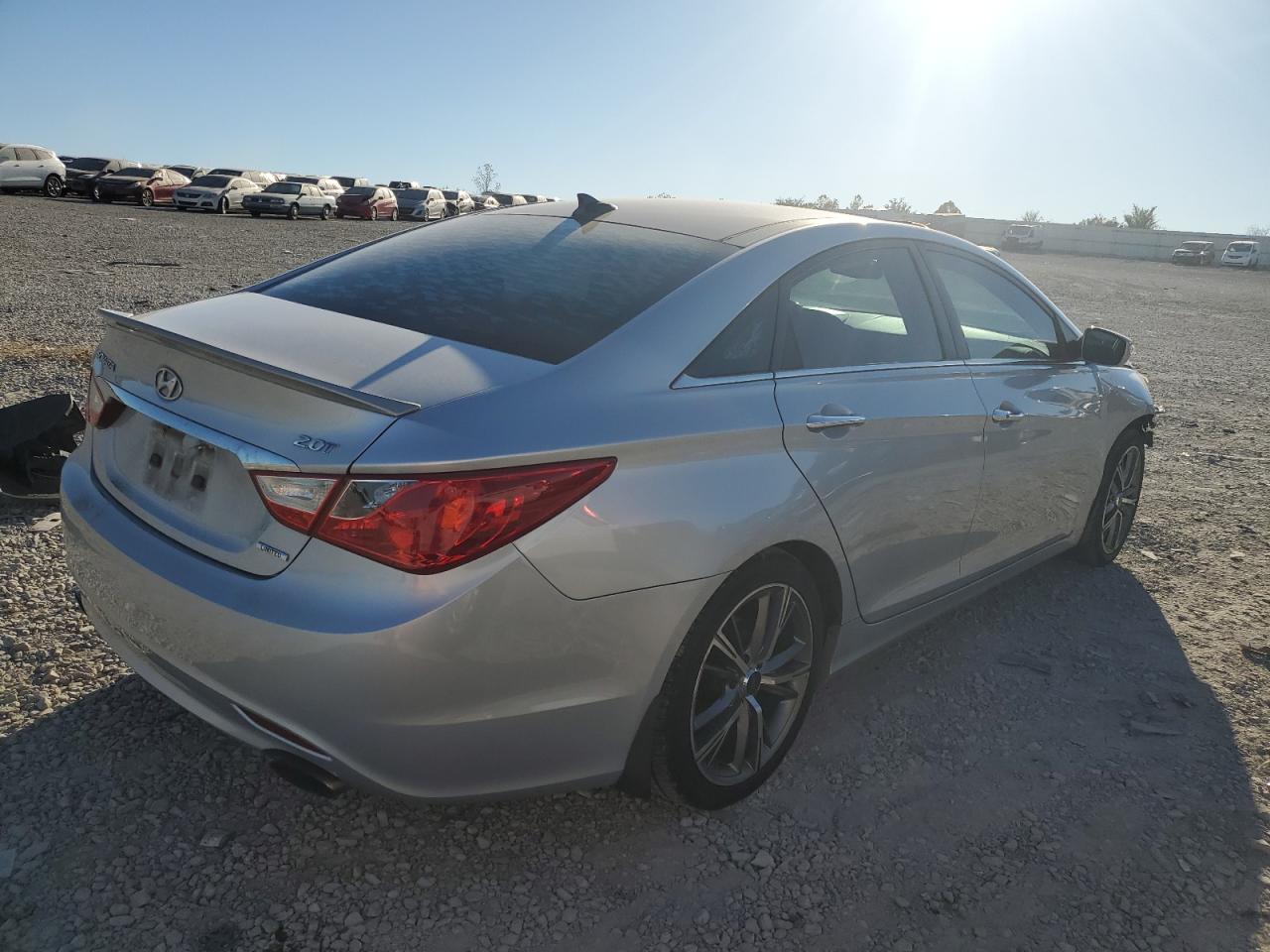 2013 Hyundai Sonata - Image 3