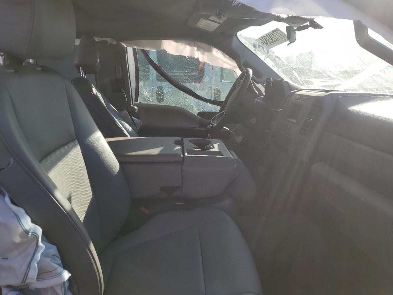 2020 Ford F350 - Image 7
