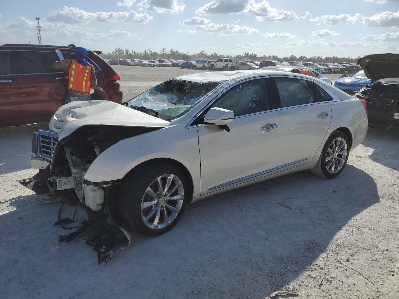 2014 CADILLAC XTS