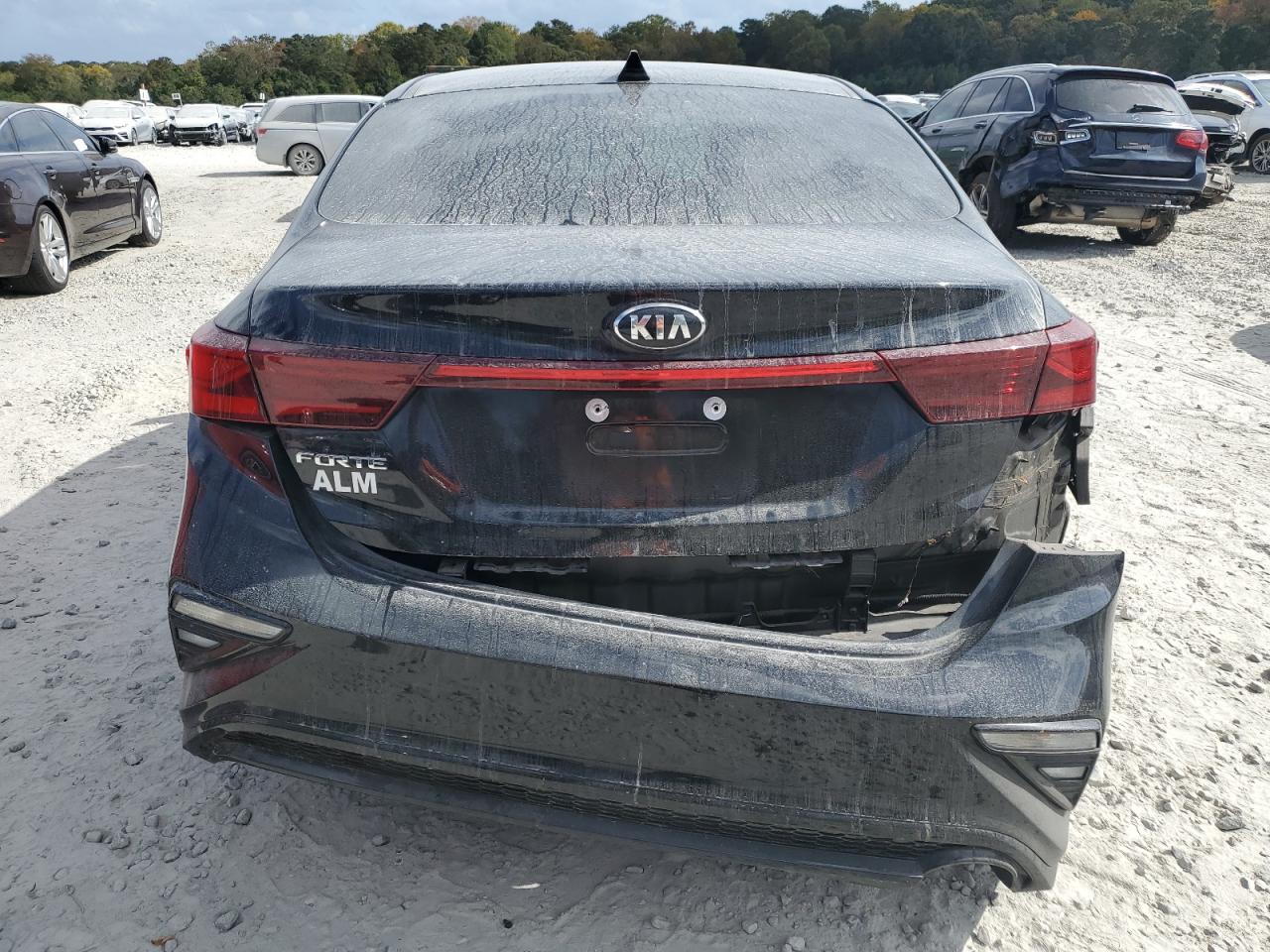 2021 Kia Forte - Image 6