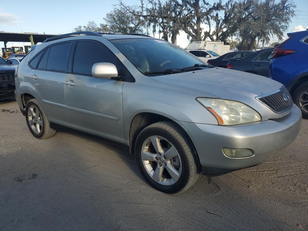 2004 Lexus RX - Image 4