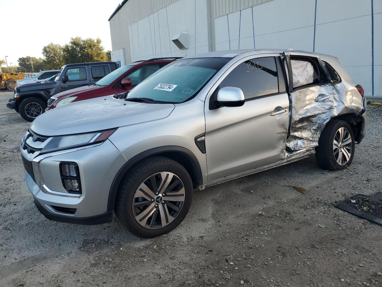 2021 Mitsubishi Outlander - Image 1