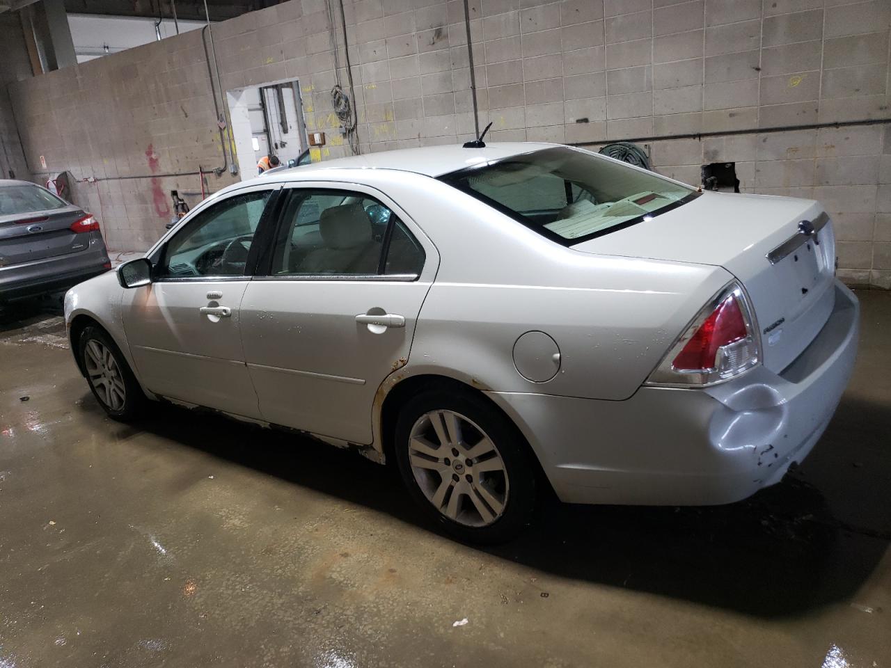 2008 Ford Fusion - Image 2