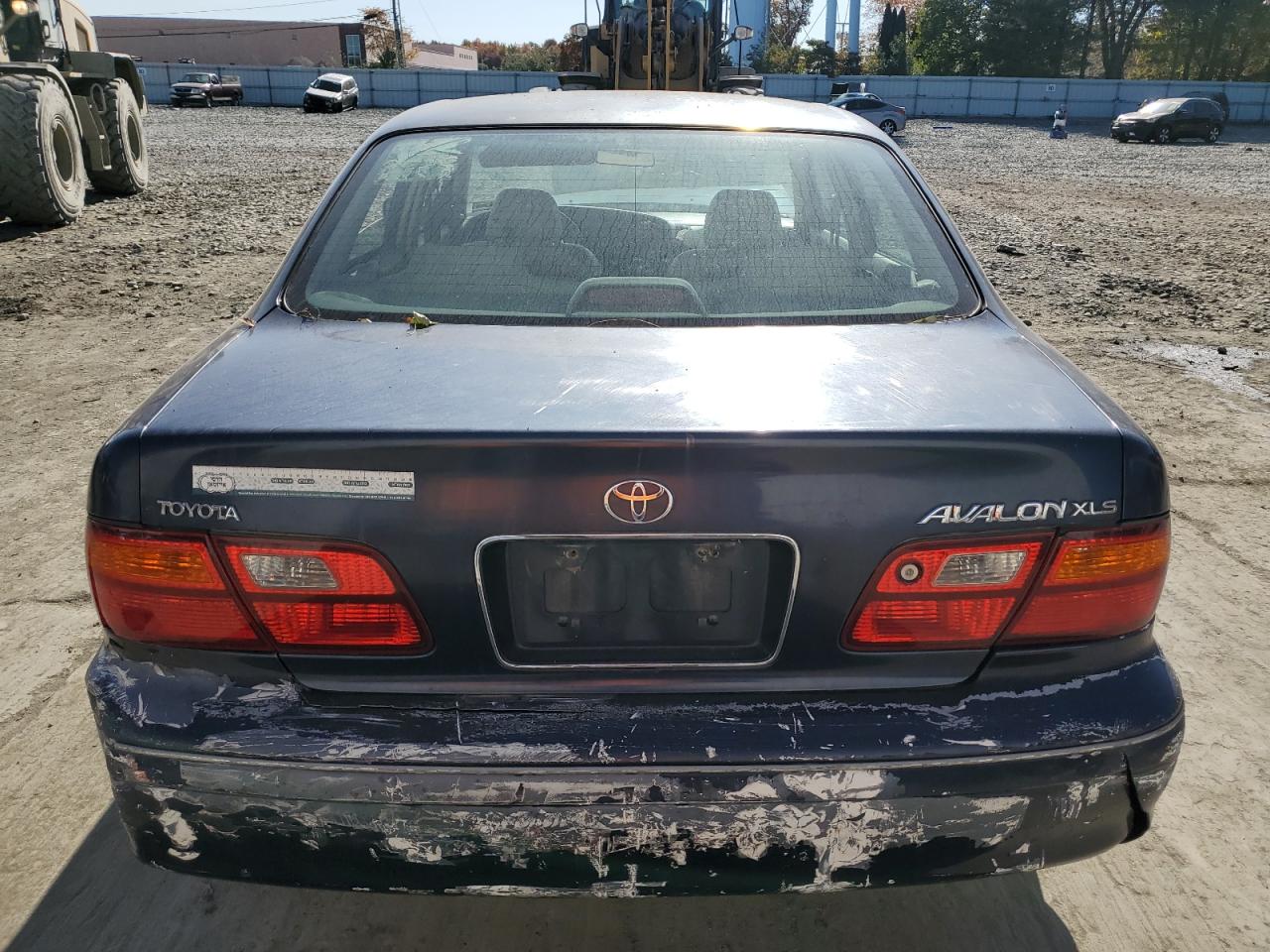 1998 Toyota Avalon Xl VIN: 4T1BF18B4WU280070 Lot: 75839954