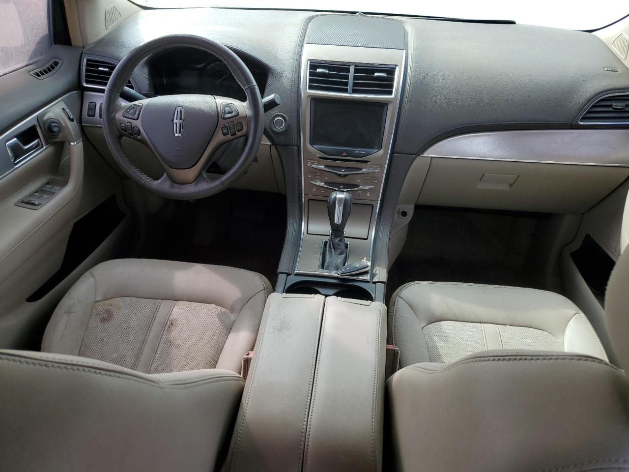 2012 Lincoln MKX - Image 8