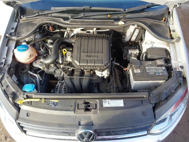 2015 VOLKSWAGEN POLO SE 