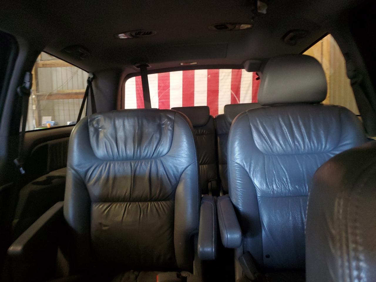 2010 Honda Odyssey - Image 10