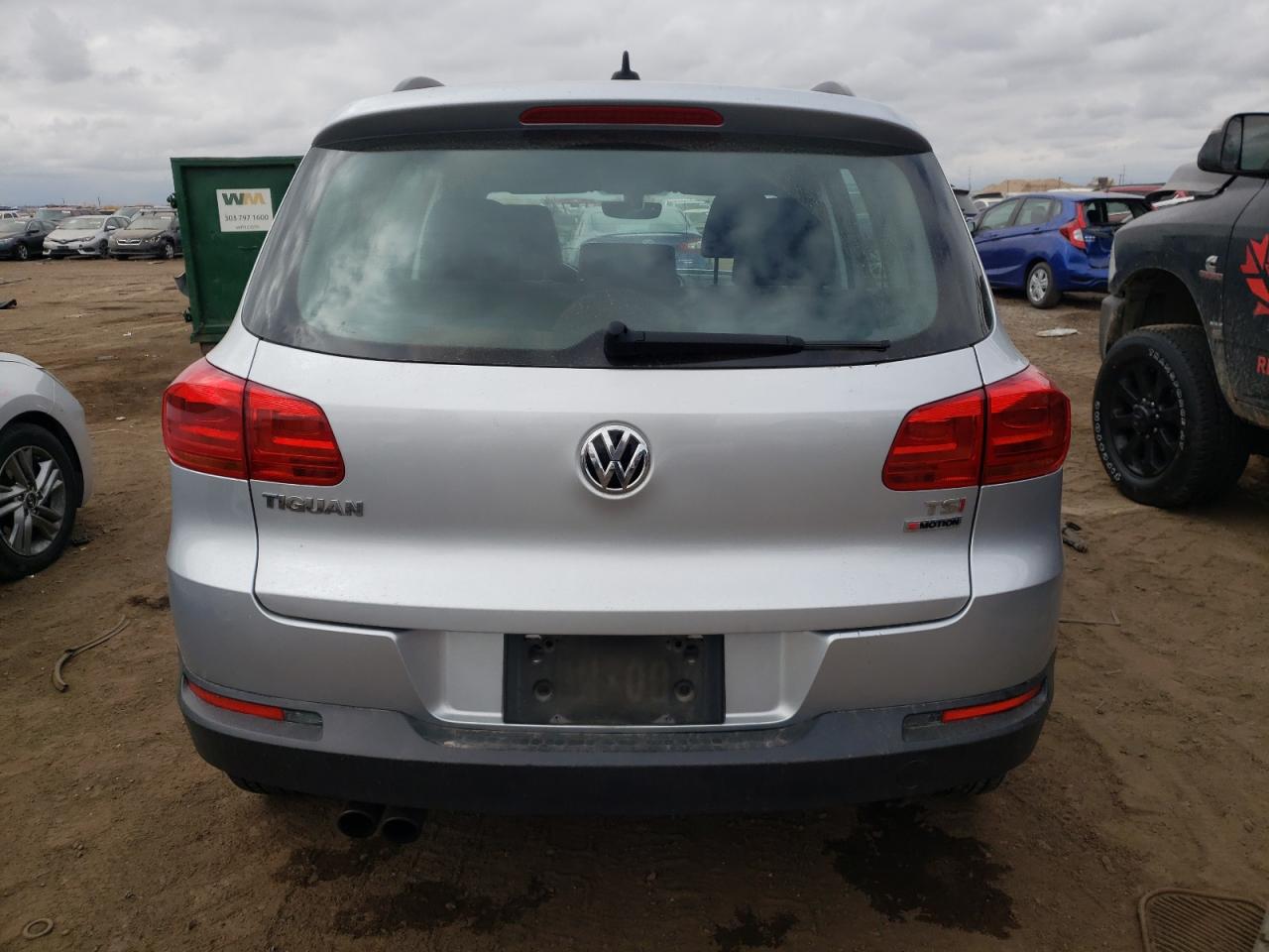 VIN WVGBV7AX0HK021327 2017 VOLKSWAGEN TIGUAN no.6