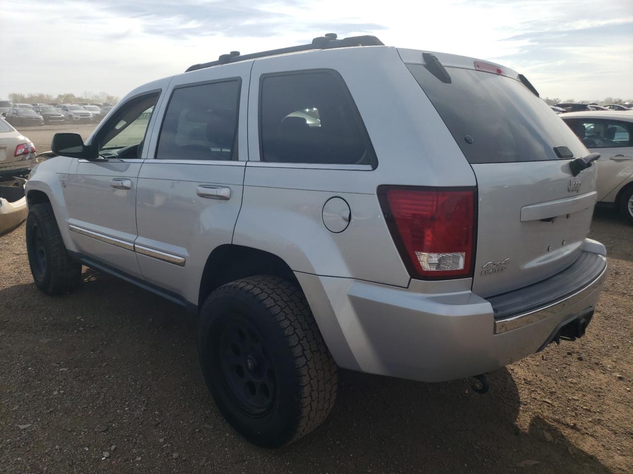 2007 Jeep Grand Cherokee - Image 2