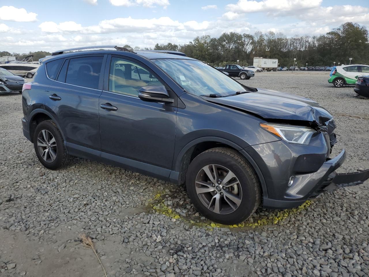 2017 Toyota RAV 4 - Image 4