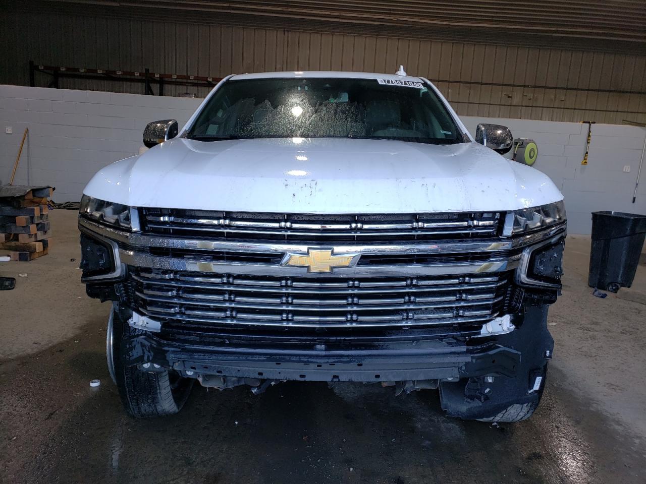 2023 Chevrolet Suburban - Image 5