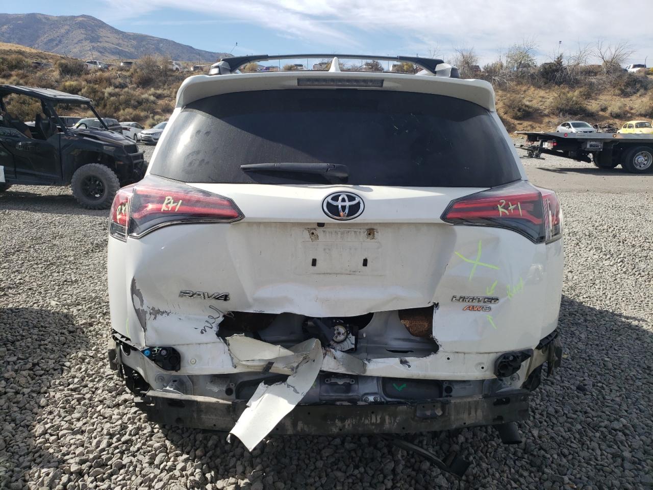 2017 Toyota RAV 4 - Image 6