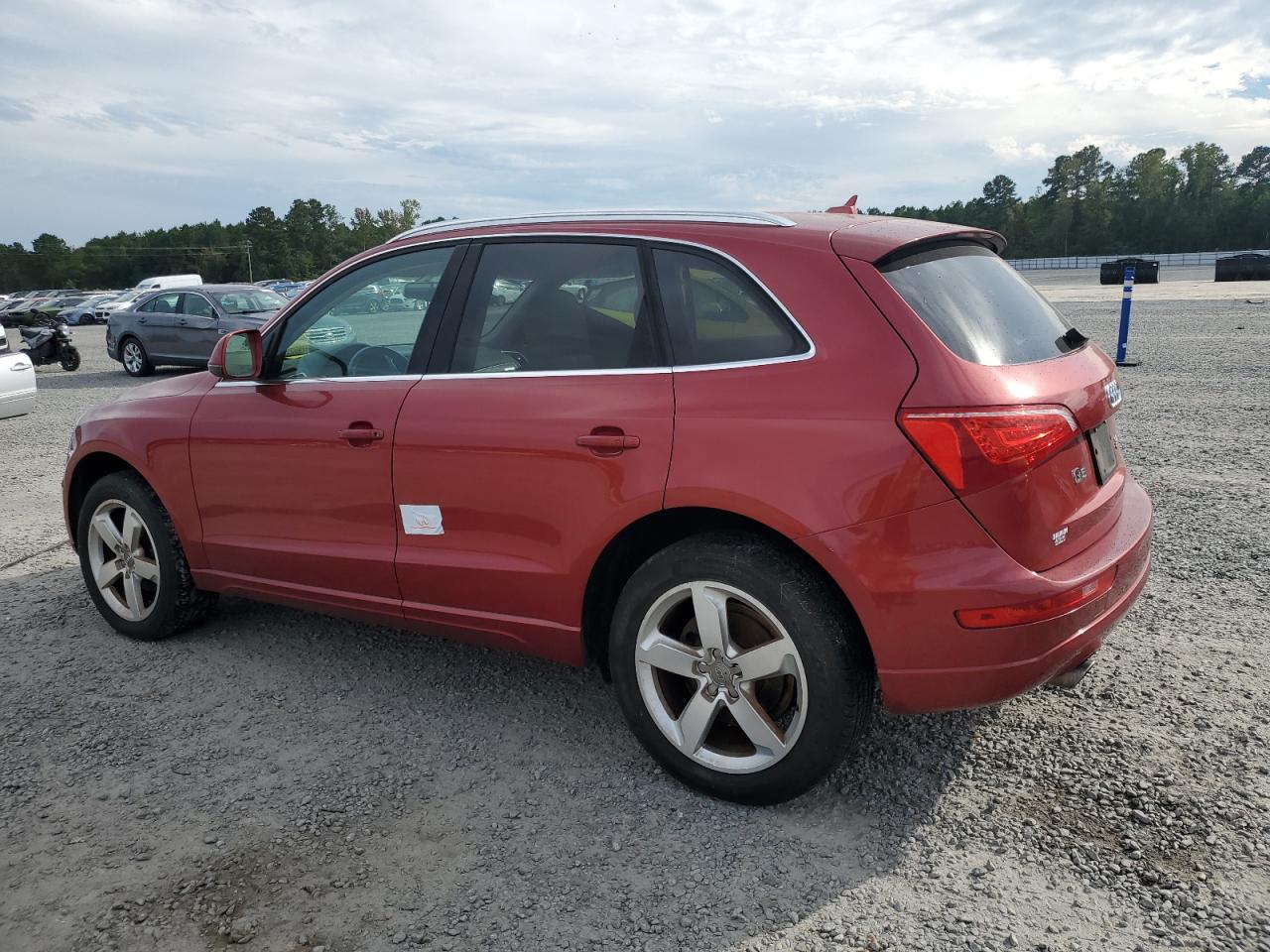 2010 Audi Q5 - Image 2