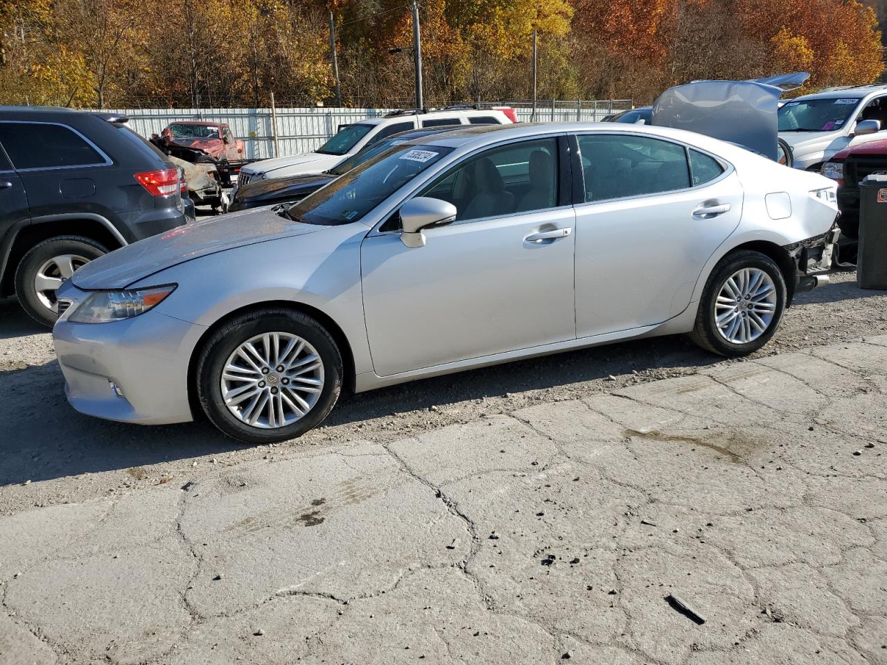 2013 Lexus ES - Image 1