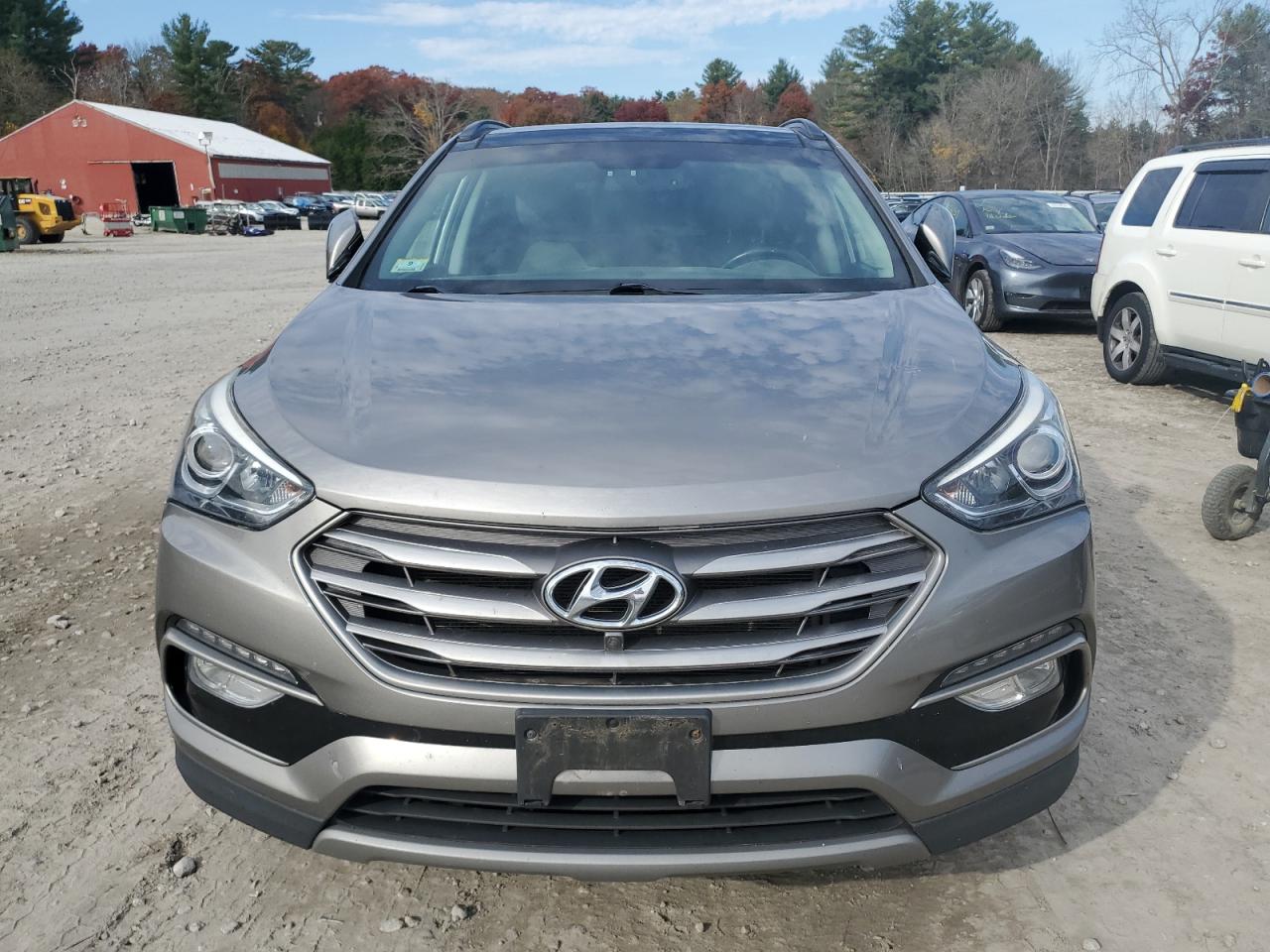 2017 Hyundai Santa Fe - Image 5